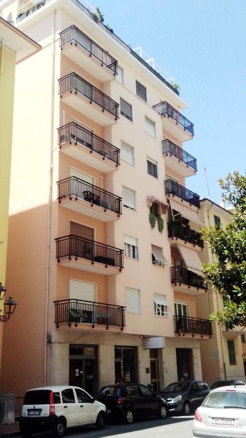 Affittacamere L'Orchidea Ventimiglia Kültér fotó